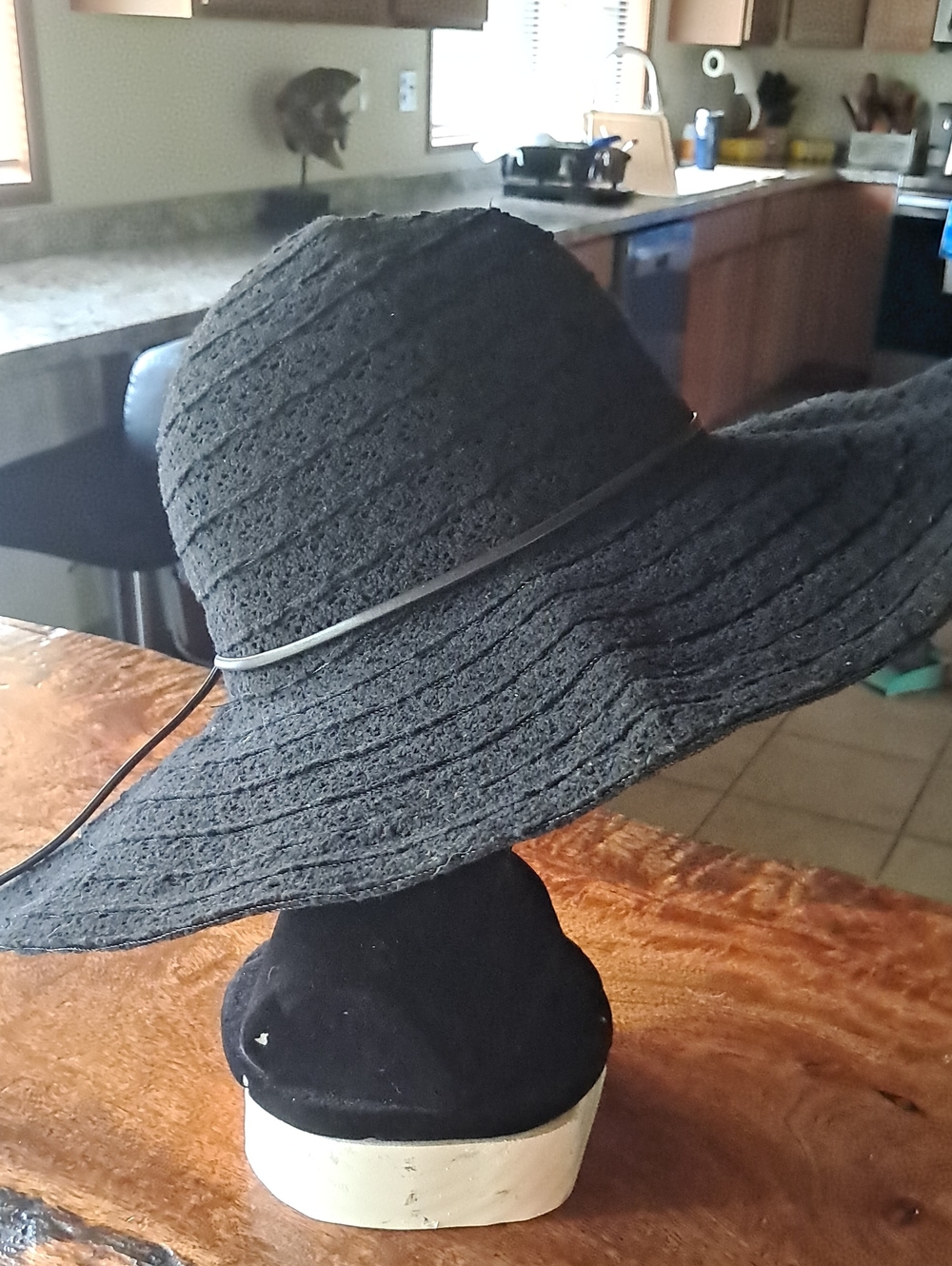 Black Women's Wide Brim Sun Hat